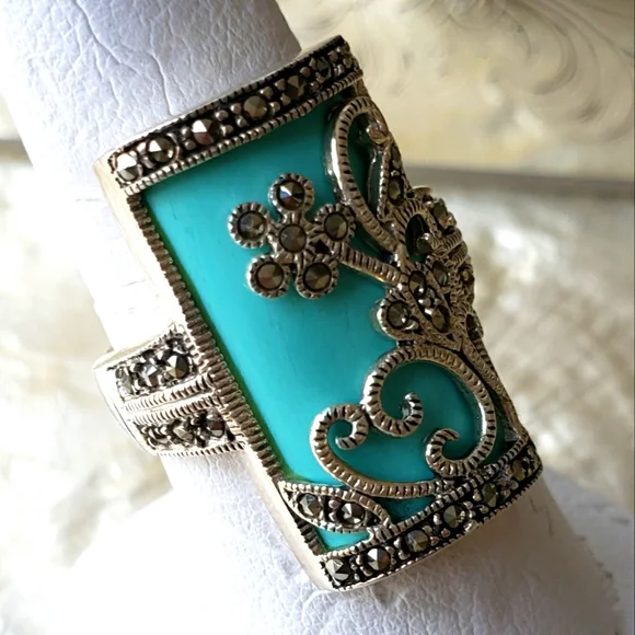 Statement ring! - Picture 3 of 5